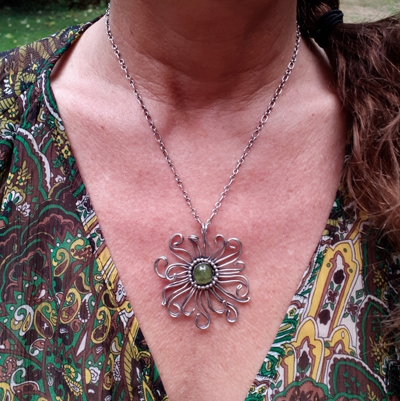 Meet your Posher, Patricia - Picture 2 of 2